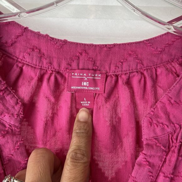 Trina Turk for INC Fuchsia Blouse Chevron pattern 100% cotton, size L, hot pink. - Picture 2 of 6